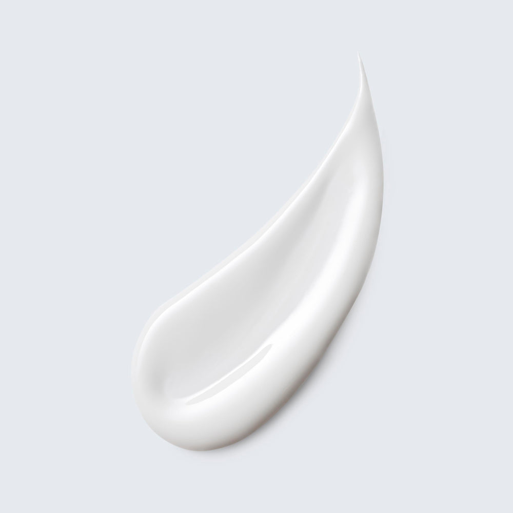 Estée Lauder Swiss Performing Extract, textura lechosa suave para piel sedosa y radiante.