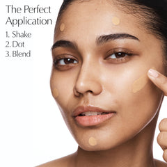 Estée Lauder Double Wear, cobertura media, iguala tono sin sensación pesada.