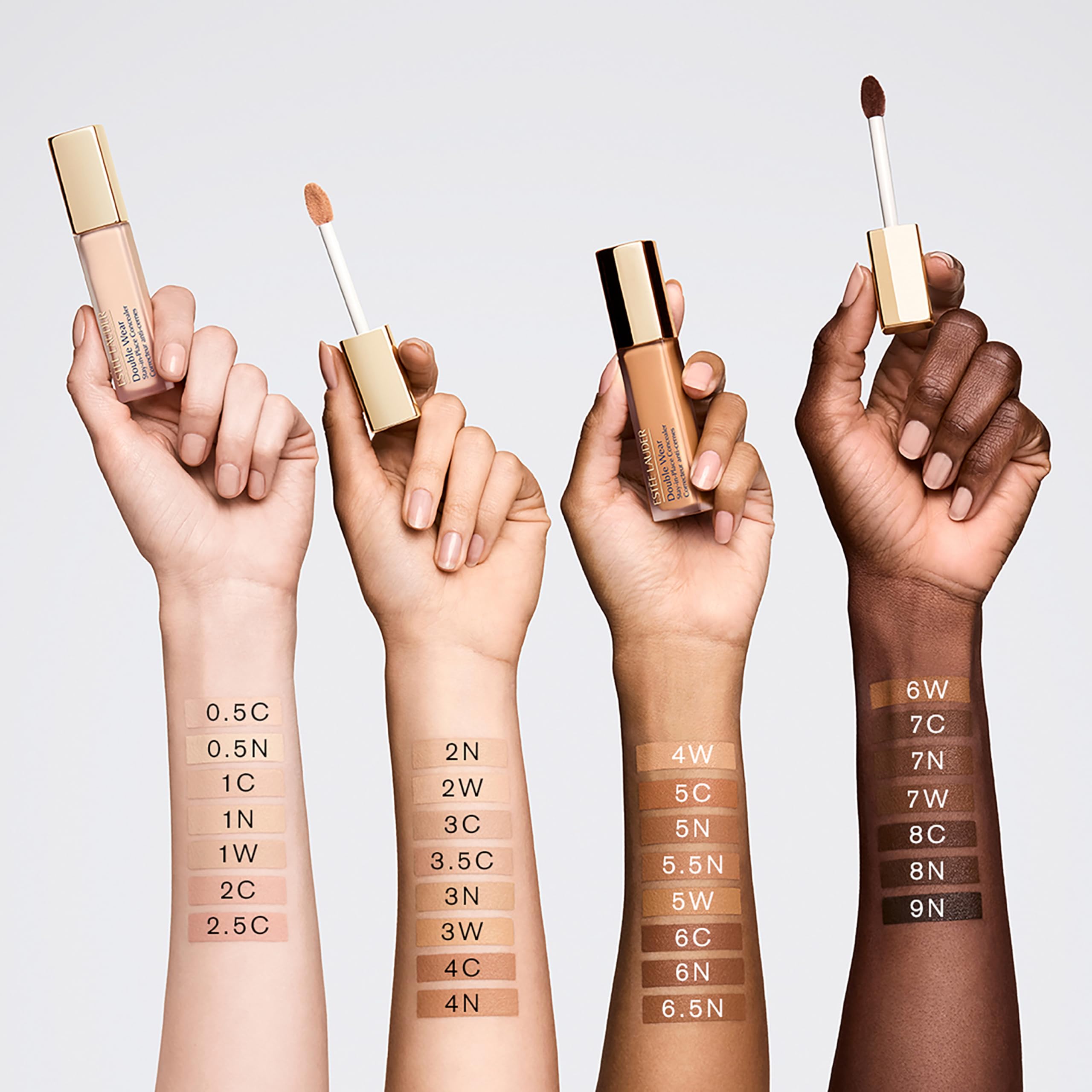 Tecnología InviSiFlex de Estée Lauder Double Wear para comodidad diaria.
