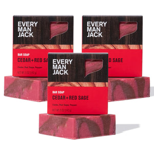 Jabón en barra Every Man Jack con proceso frío y aroma cedro-salvia roja para limpieza profunda.