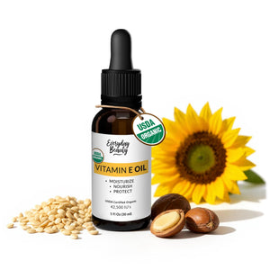 Everyday Beauty Aceite Vitamina E Orgánico en botella ámbar para una aplicación suave.