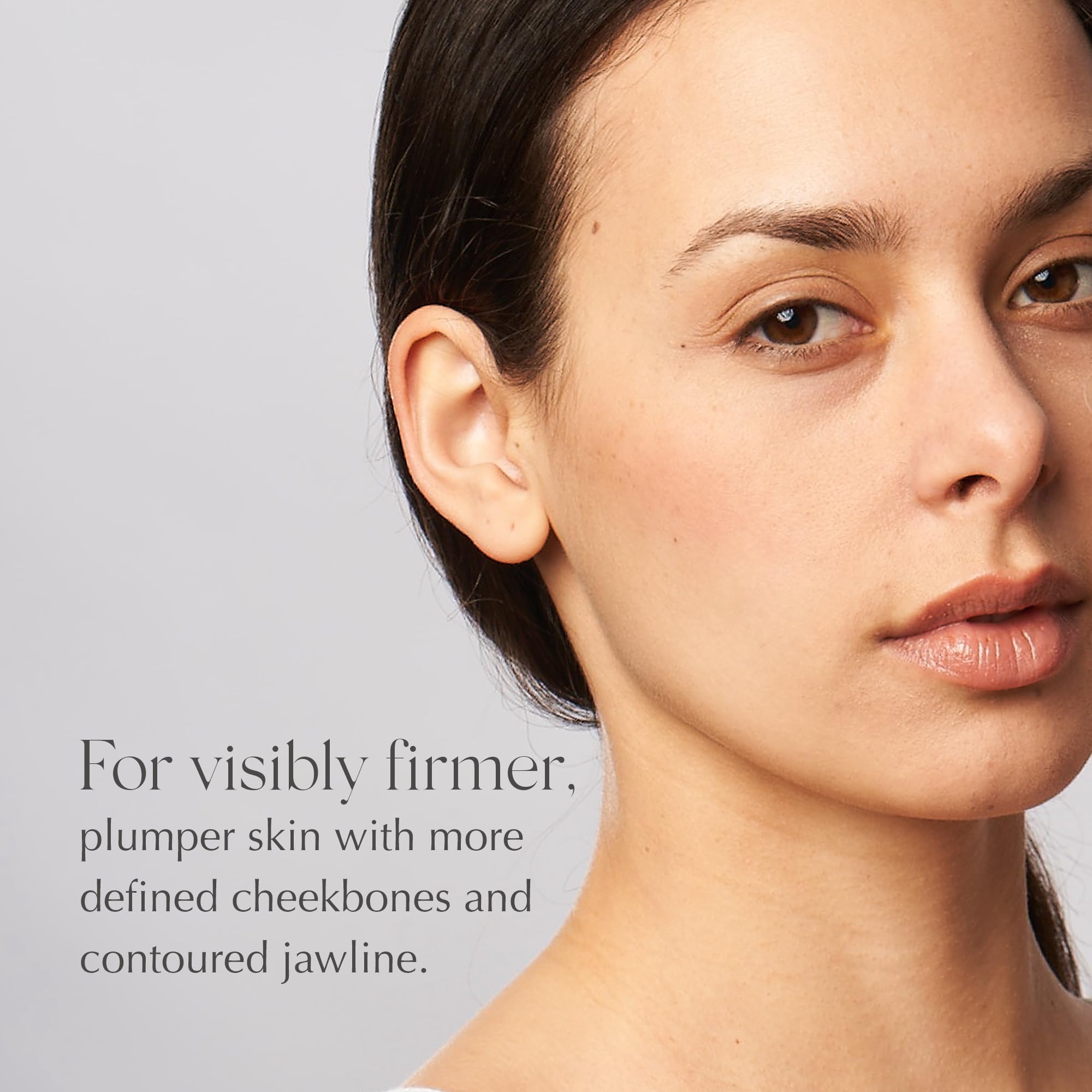 EXUVIANCE AGE REVERSE + Rebuild-5 crema incorpora vitamina E para proteger la piel.