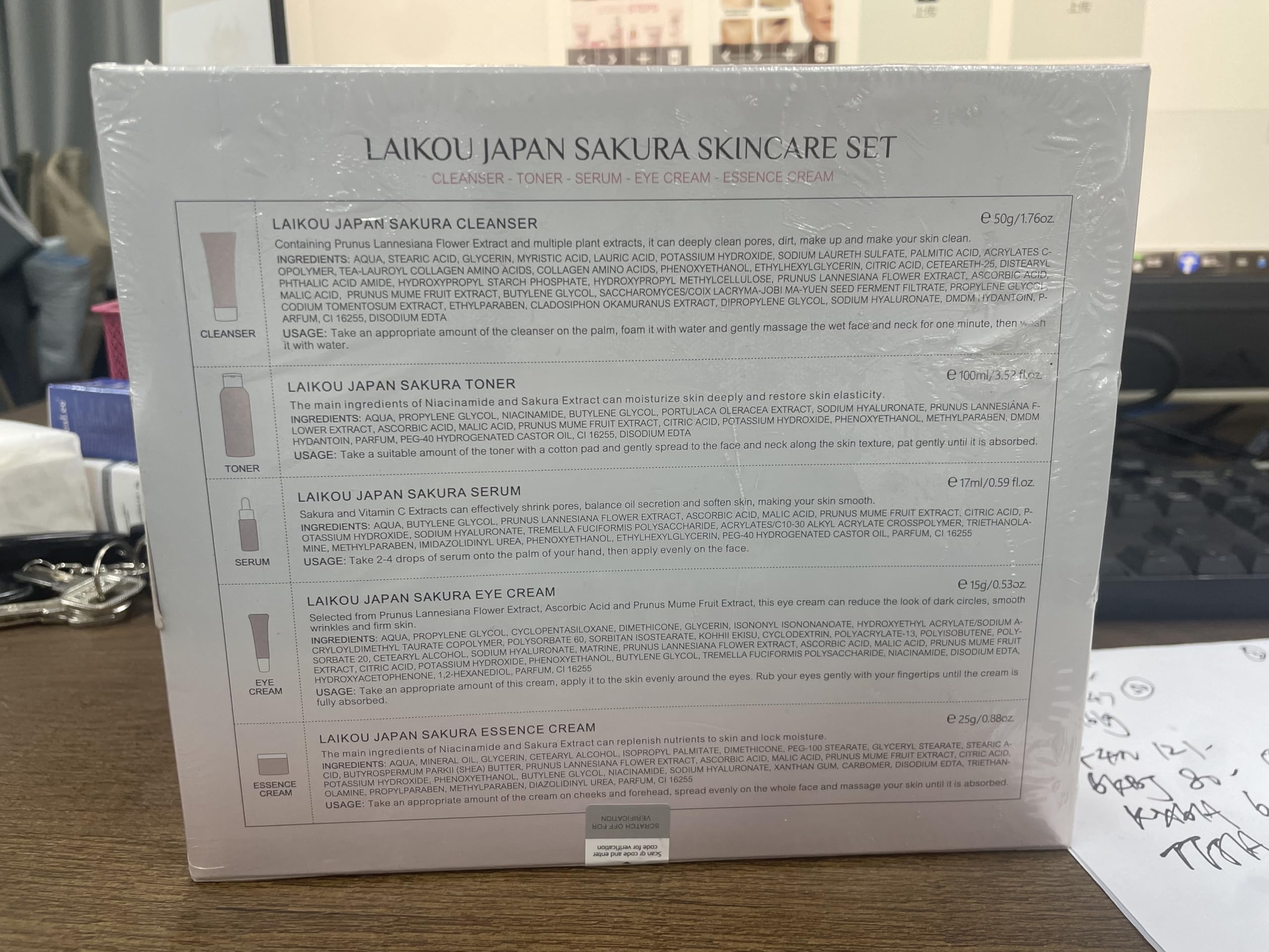 Fashion Base Sakura kit regalo cosmético muestra cuidado diario para seres queridos