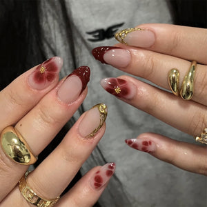 Uñas FDSQHSA frances rojas en almendra, ideal para un look elegante de verano.
