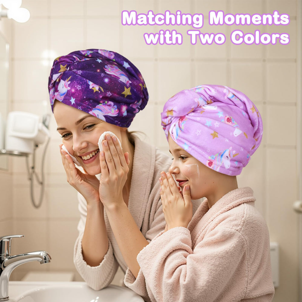 Turbante secador rápido FIOBEE para cabello de niña morada, práctico y cómodo.