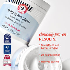 Aplicación en rostro de First Aid Beauty Crema Ultra Repair, piel suave.