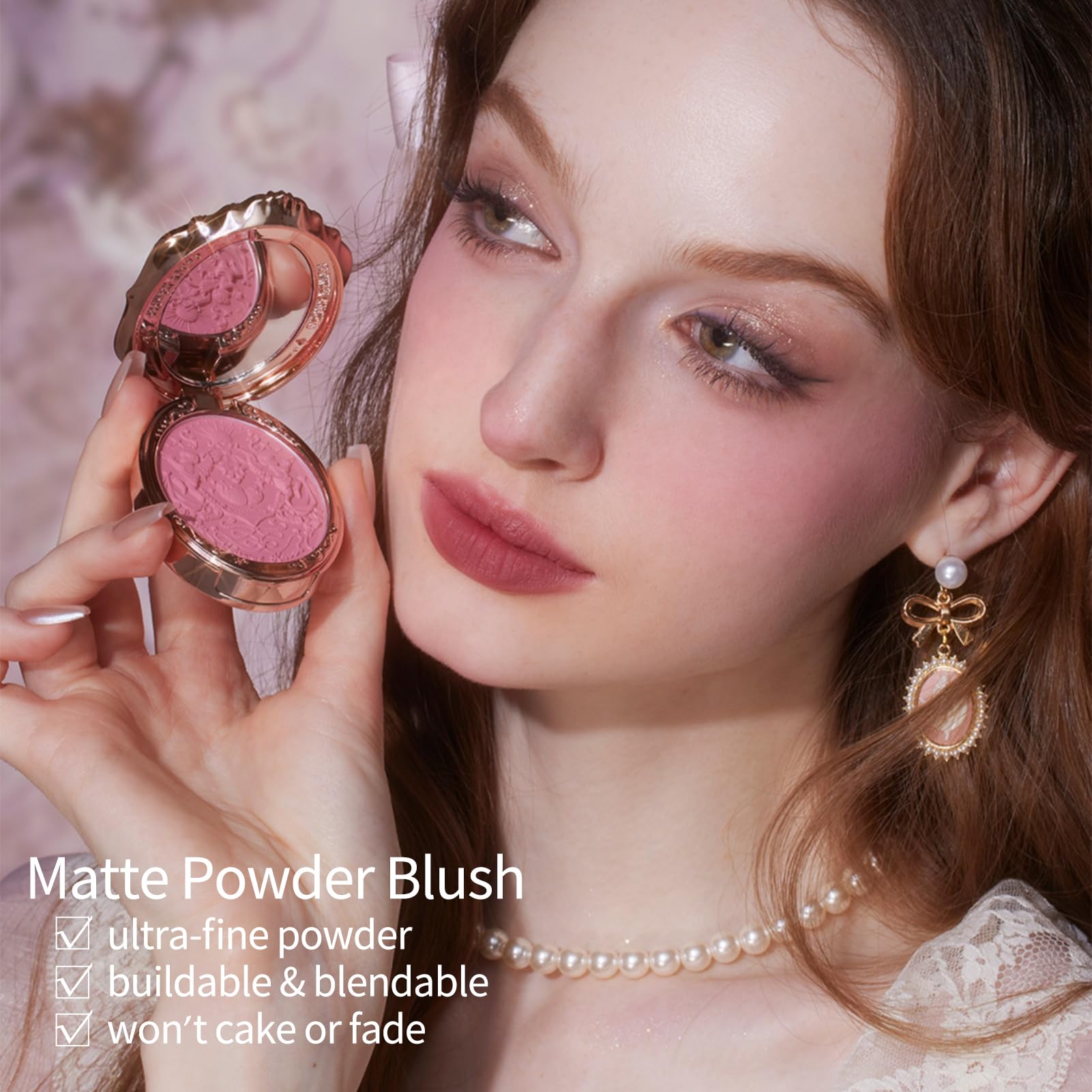 Flower Knows blush envase rococo, presentación premium para tocador.