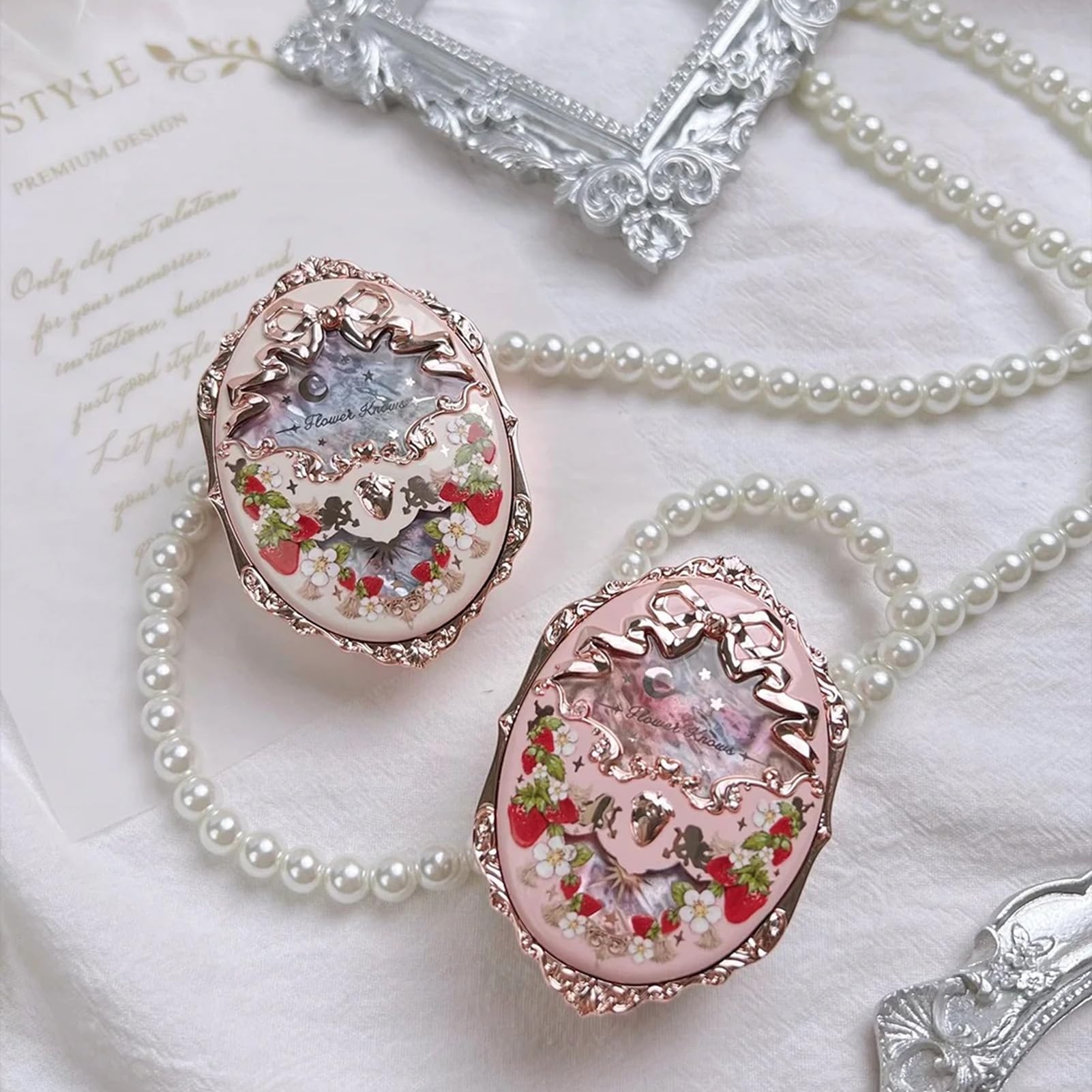Flower Knows blush paleta tonos suaves, efecto natural diario.