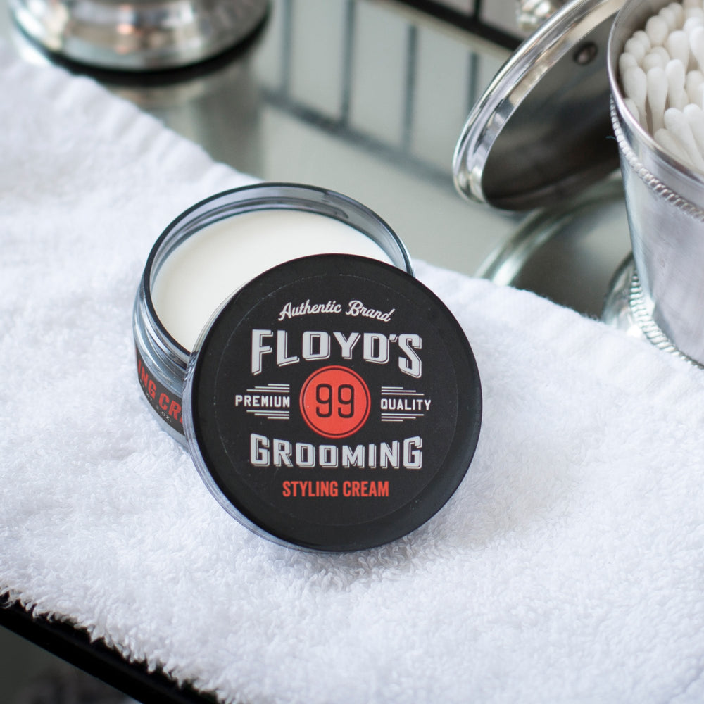 Floyd's 99 control frizz, reduce cabellos sueltos sin perder movimiento.