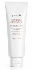 Fresh Soy Face Cleanser: botella de 250 mL para limpieza diaria sin resecar la piel.