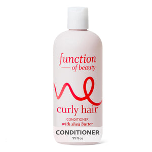 Function of Beauty acondicionador para rizos en botella, definición visible