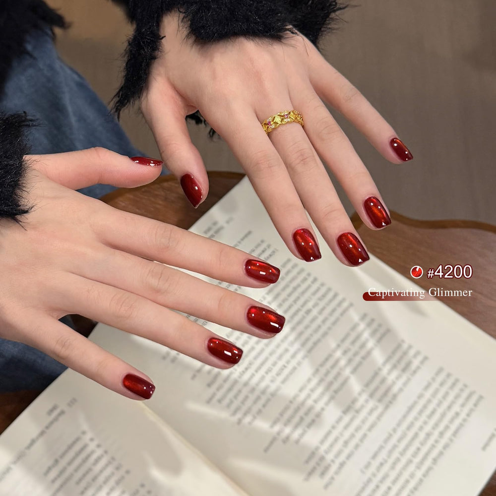 GAOY acabado brillante translúcido en uñas para un look sofisticado