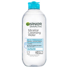 Garnier Agua micelar desmaquillante para maquillaje impermeable, suave con ojos sensibles.