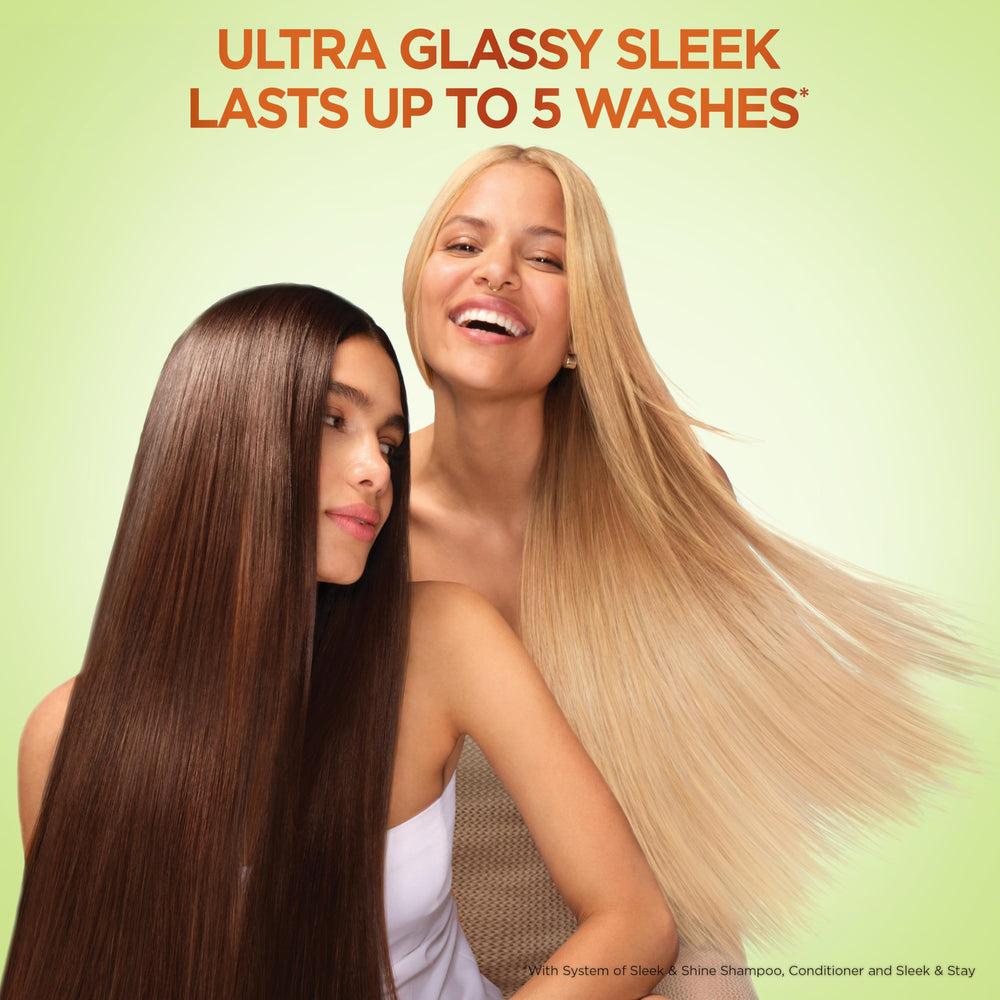 Condicionador Garnier Fructis acabado suave con brillo natural.