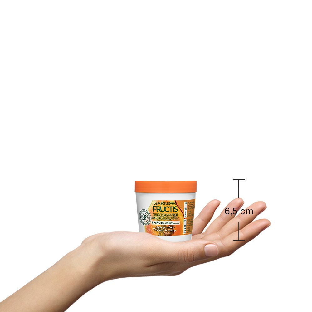 Textura cremosa de la mascarilla de papaya de Garnier Fructis.