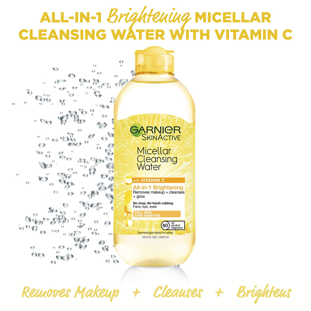 Garnier Agua Micelar Vitamina C, aplicación rostro y ojos suave.