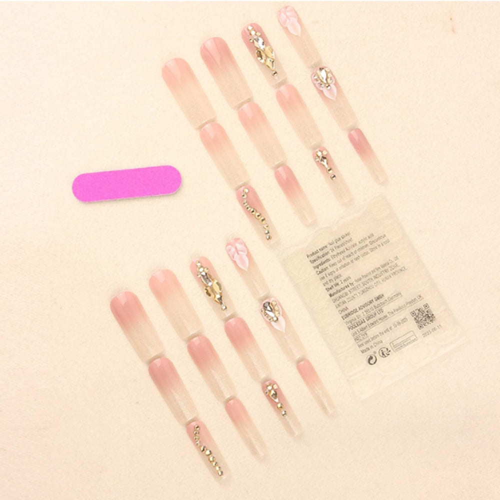 Uñas falsas nude con borde francés suave Gifiky para look natural