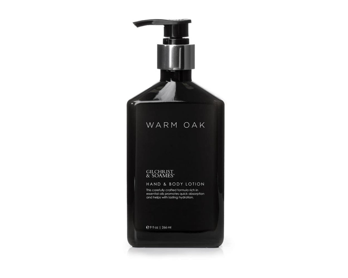 Gilchrist & Soames Warm Oak frasco de loción para hidratación suave de manos y cuerpo.
