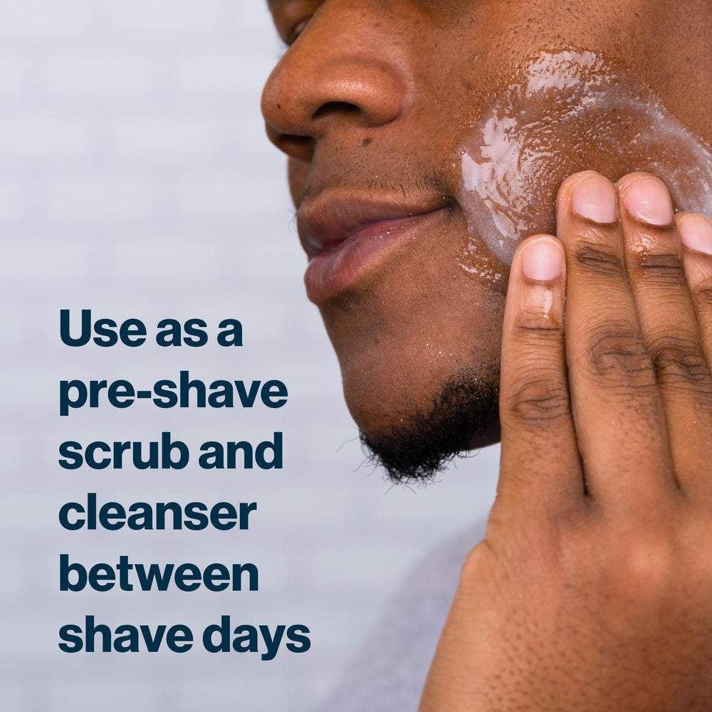 Ingredientes con manteca de karité en SkinGuard Scrub para piel suave.