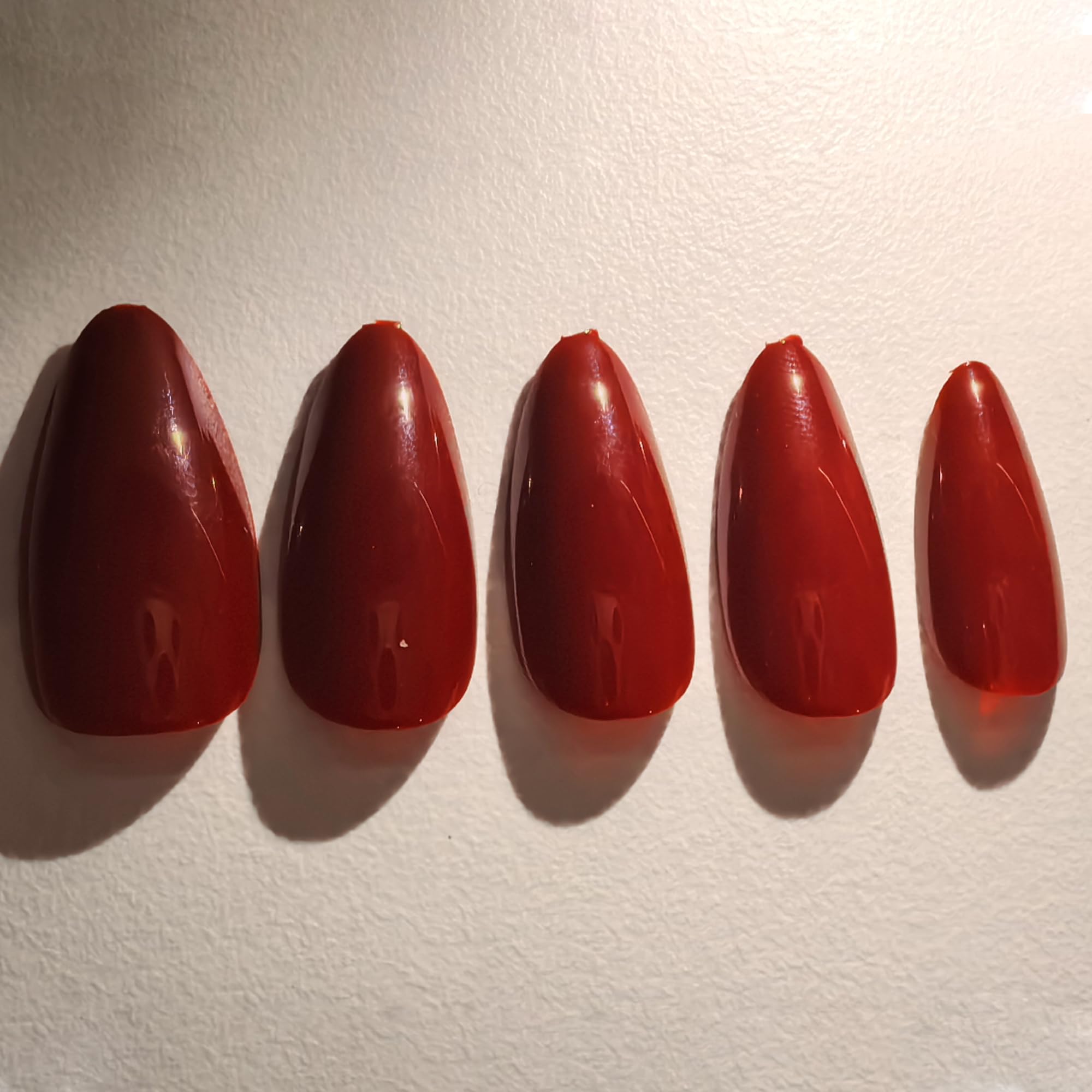 GLAMERMAID Uñas sin esmalte permiten aplicar una manicura rápida y limpia en casa.