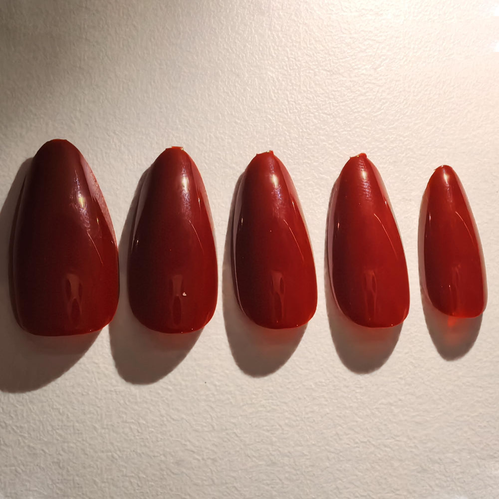 GLAMERMAID Uñas sin esmalte permiten aplicar una manicura rápida y limpia en casa.