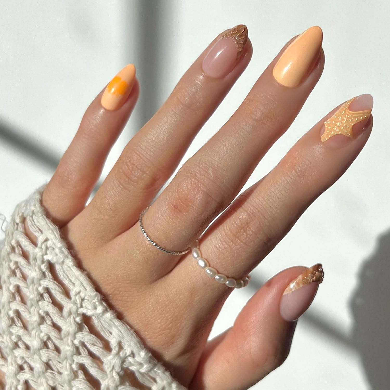Glamnetic Sunny Shores: uñas almendra naranjas para looks veraniegos duraderos