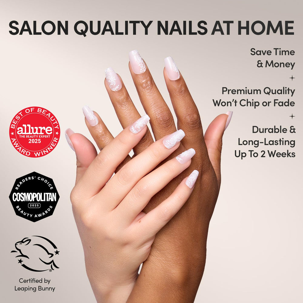 Uñas Glamnetic en gradiente tono neutro a blanco con encaje para bodas.