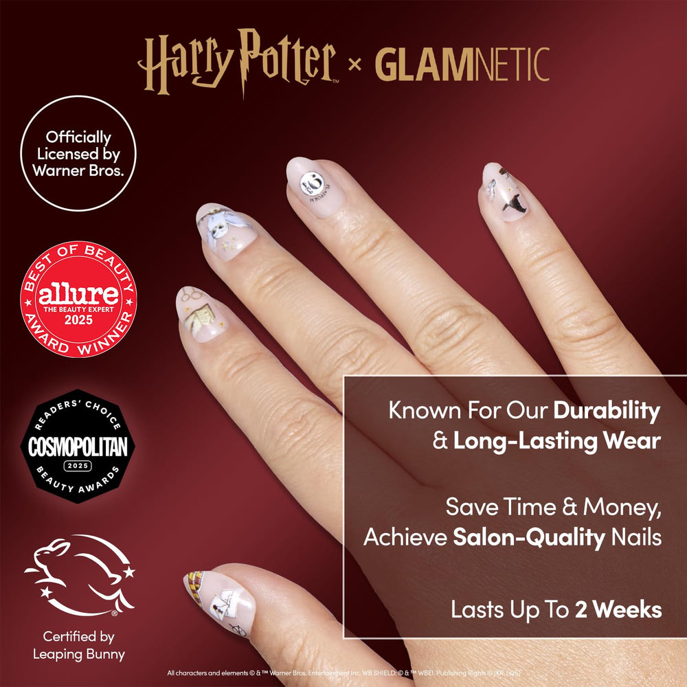 Glamnetic uñas prensadas cortas ovaladas con brillo para uso diario.