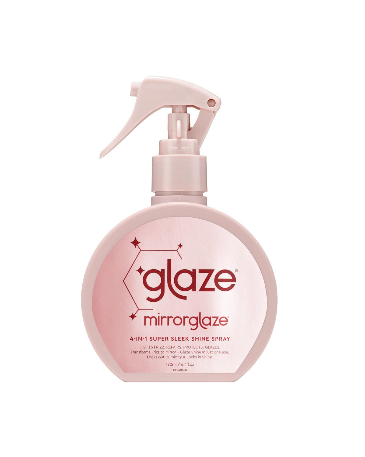 Glaze MirrorGlaze brillo-espejo tras una aplicación para cabello suave y radiante.