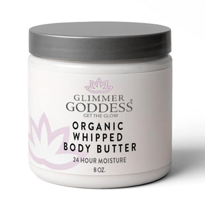 GLIMMER GODDESS crema corporal mantequilla batida con absorción rápida para piel suave.