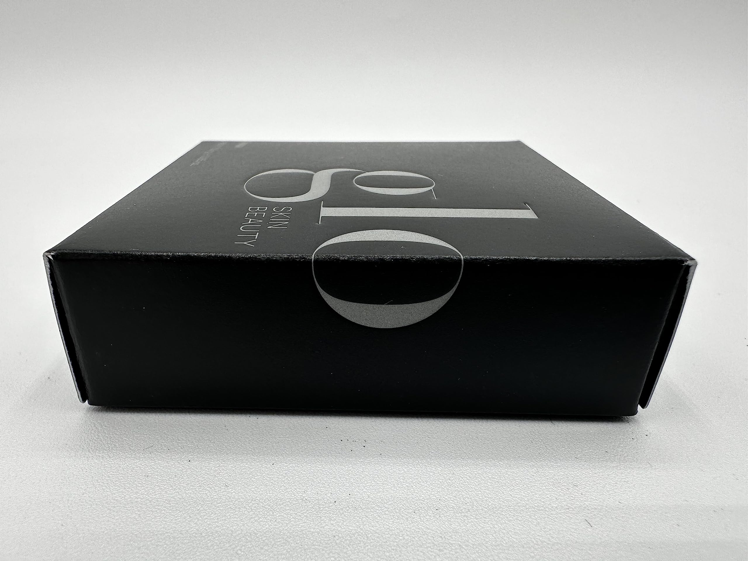 Glo Skin Beauty Bronceador, acabado radiante para un look natural