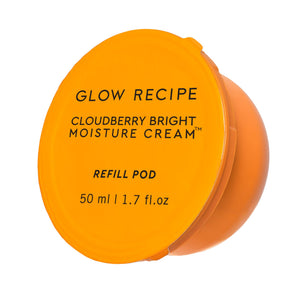 Glow Recipe Crema Iluminadora Cloudberry: envase y hidratación suave en la piel.