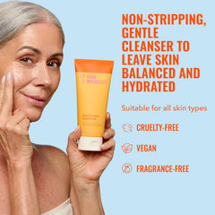 Good Molecules Gel Limpiador con extracto de piña para purificar suavemente.
