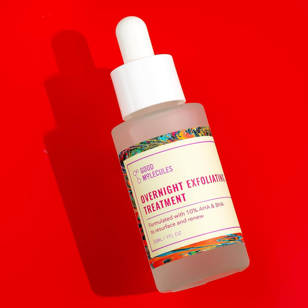 Good Molecules: ingredientes clave con ácidos AHA y BHA para renovación suave.