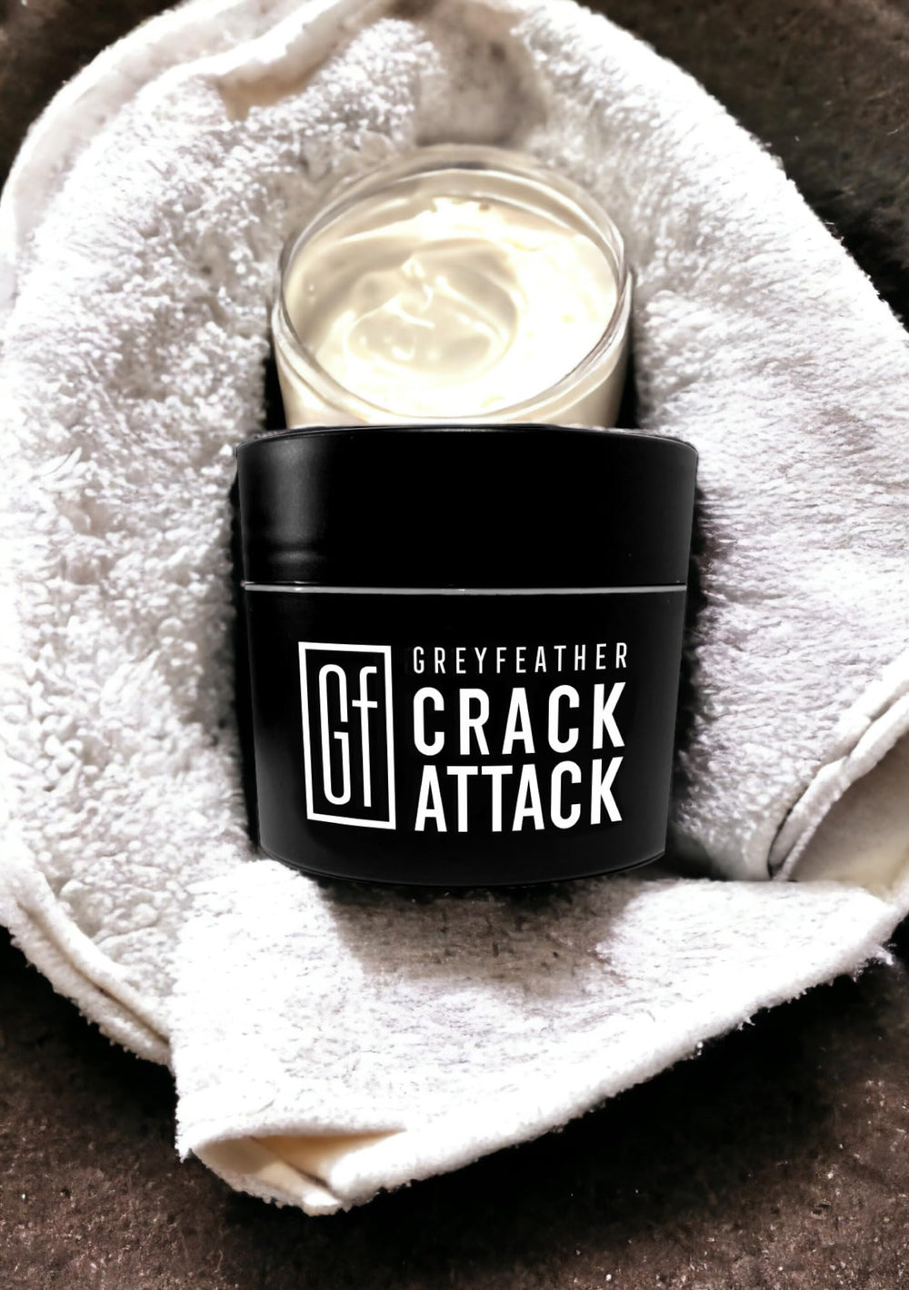 Greyfeather crema de absorción rápida sin grasa, uso diario cómodo.