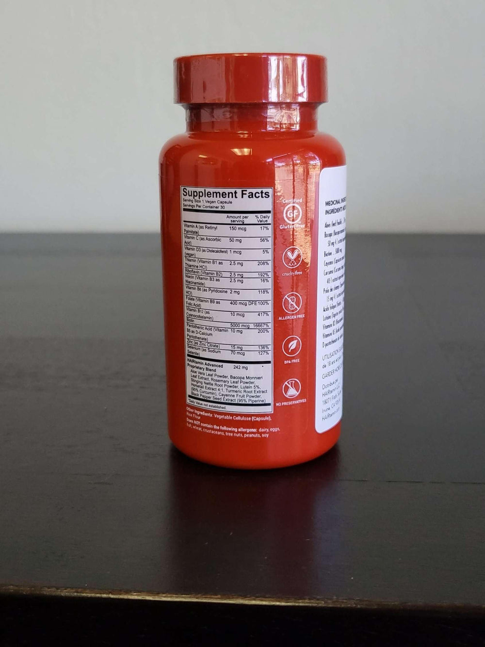 HAIRtamin Advanced Formula: estilo de vida saludable, cabello visible.