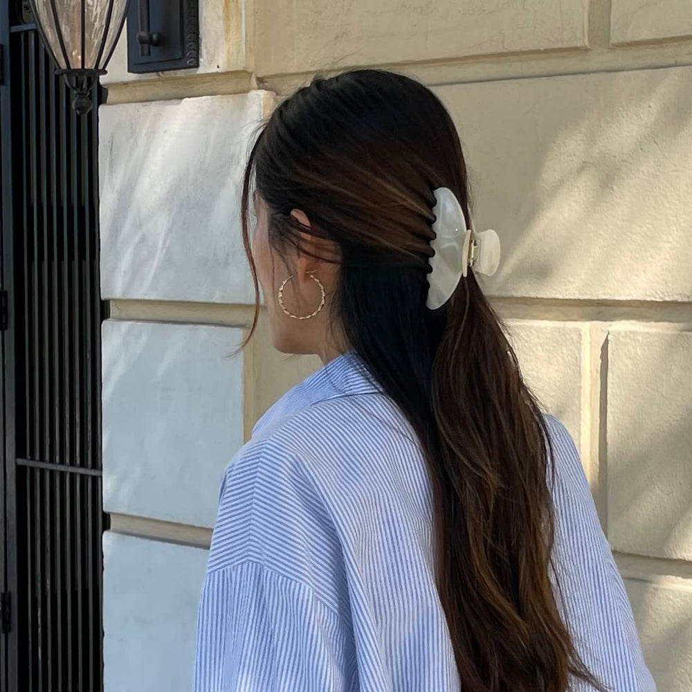 Estilo neutro Hana Mia para combinar con cualquier outfit.