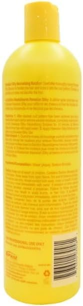Aplicación en cabello con impulsor de seda, Hawaiian Silky muestra rizos definidos.