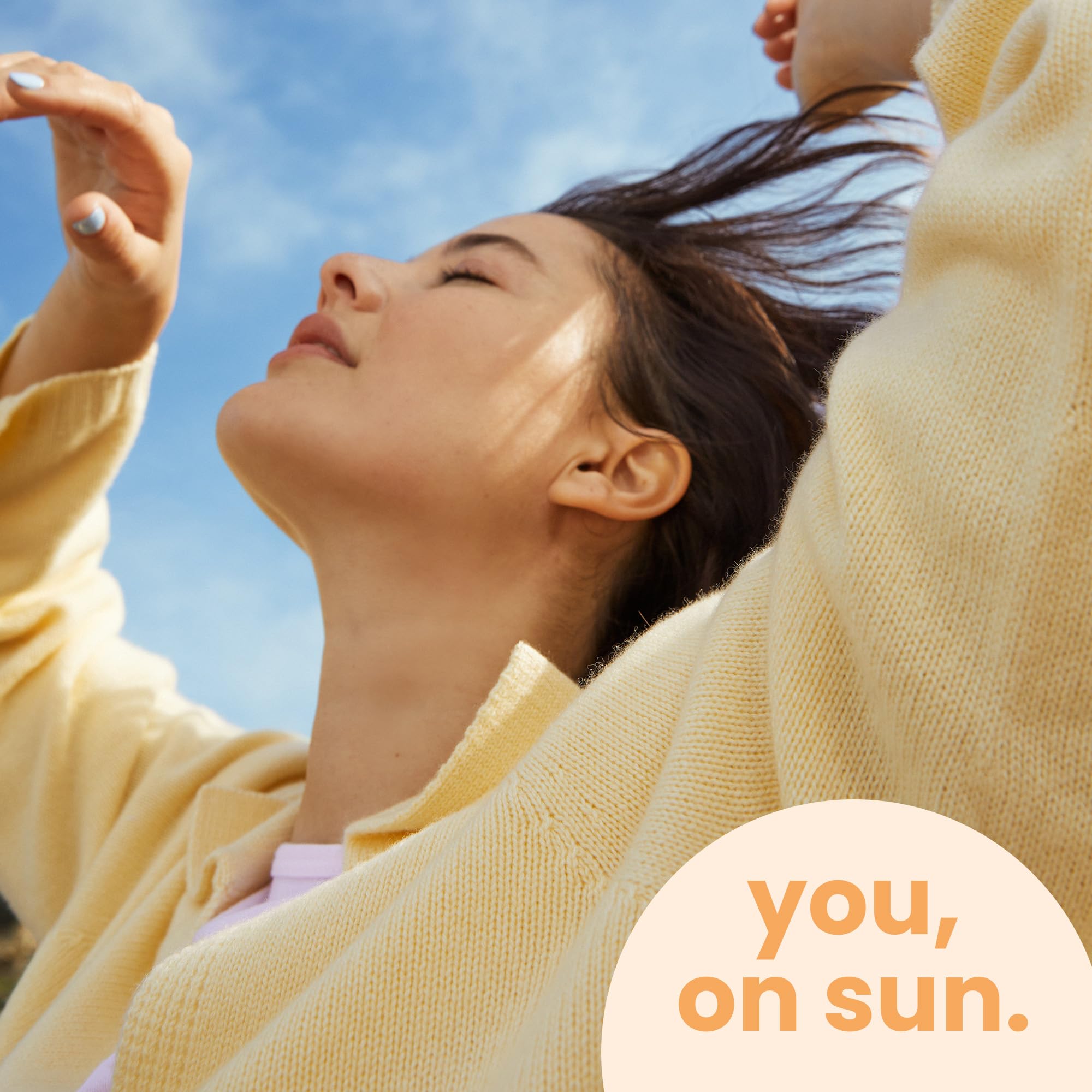 Enriquecida con cacao y karité, Hawaiian Tropic Aloha Glow hidrata la piel.