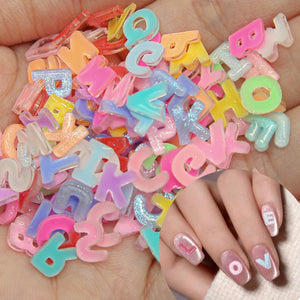 HINGTAI letras de uñas en resina 3D para personalizar manicuras con iniciales.
