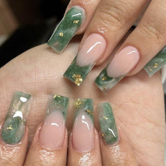 Uñas pegadas Hkanlre frances verde con marmol para uso diario.