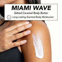 Textura cremosa de Holler y Glow Miami Wave en la botella.