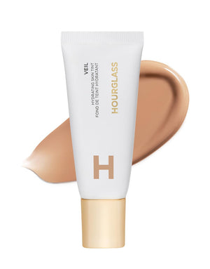 Hourglass Veil Hidratante Tinte: botella con dispensador y brillo natural