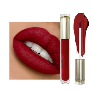 Ilembane barra de labios rojo profundo en envase, color intenso para todo el día