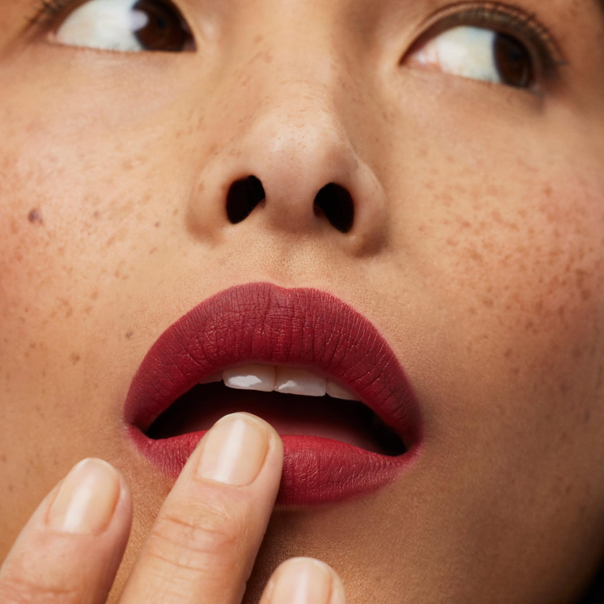 ILIA Lip Sketch Kiln formula vegana y libre de crueldad