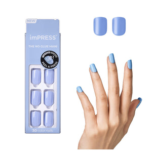 imPRESS en tono azul Baby Why So Blue para un look rápido y fresco