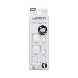 imPRESS Pedicure Angel Vibes, uñas del pie blancas y cortas squoval para look natural