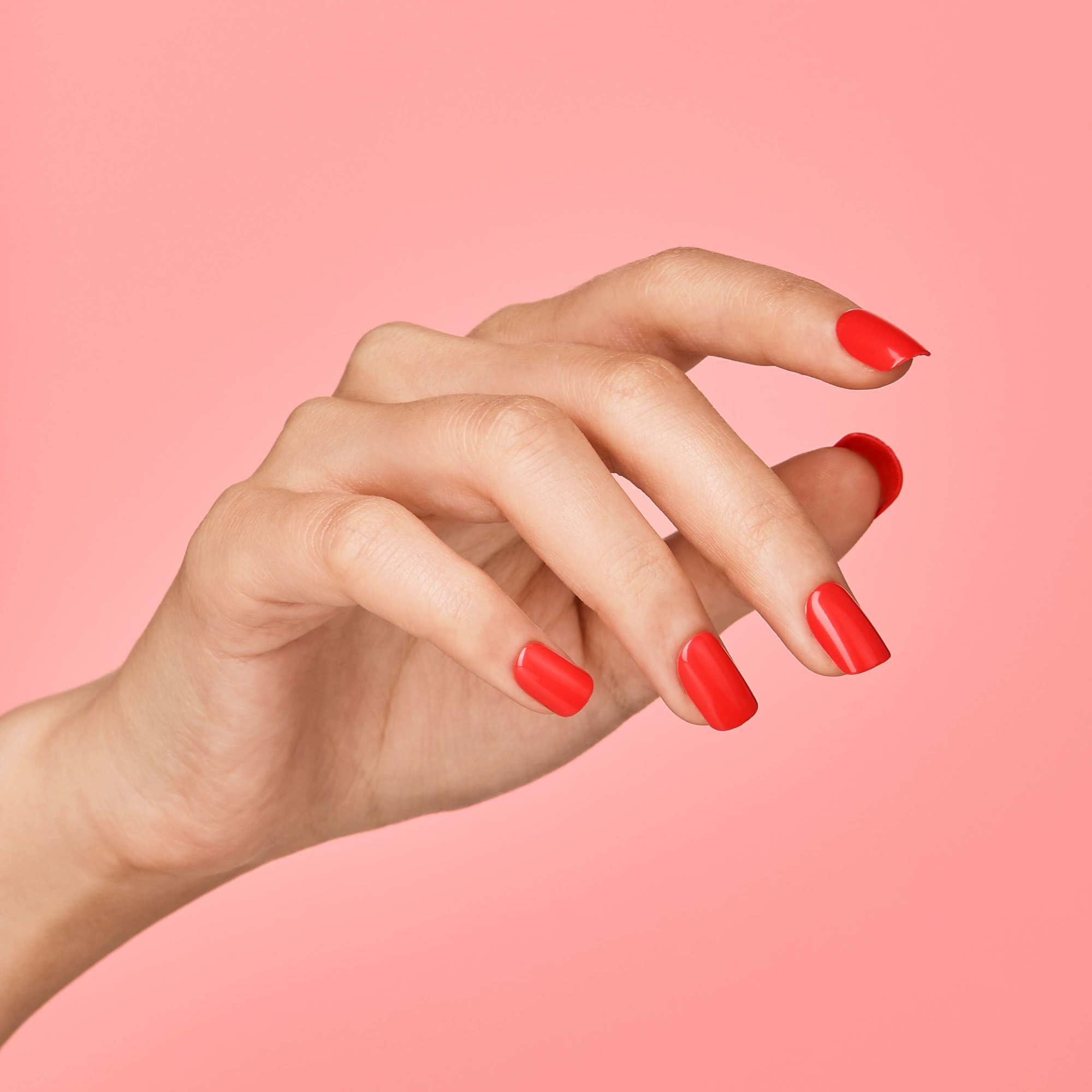 Uñas resistentes al agua y a golpes