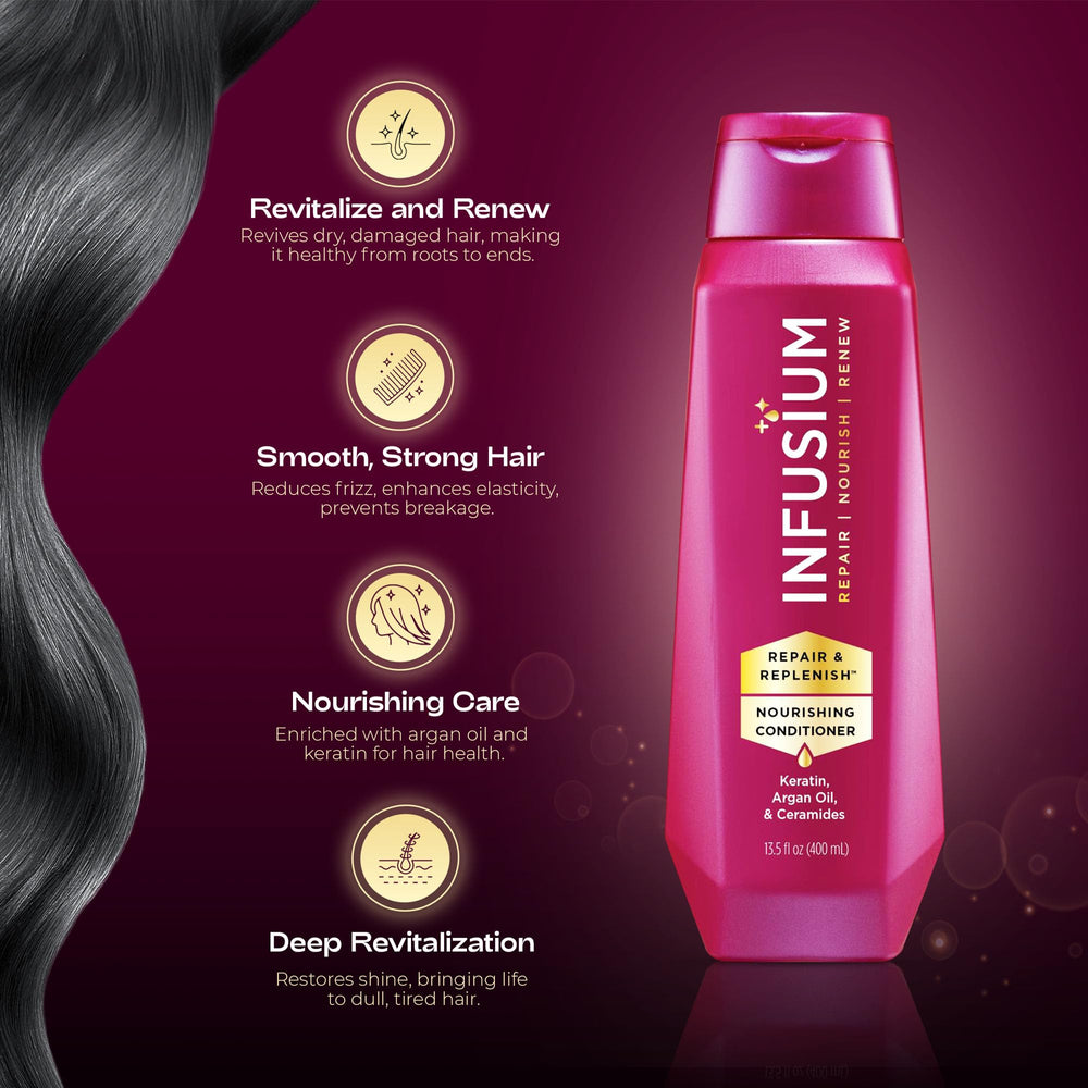 Infusium, manos aplicando acondicionador, cabello suave y manejable.