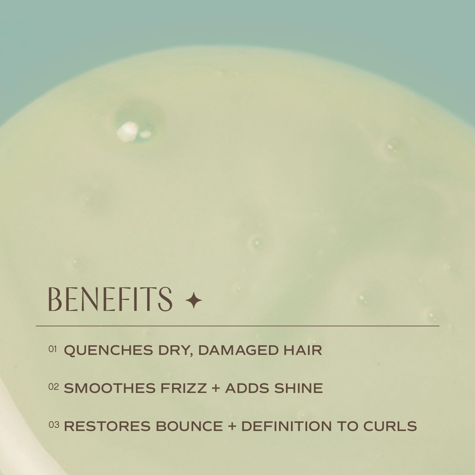 INNERSENSE Aceites naturales de aguacate y salvia nutren sin pesadez.